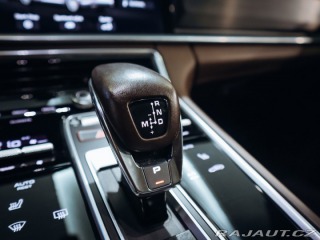 Porsche Panamera GTS Sport Turismo 338 kW 2019