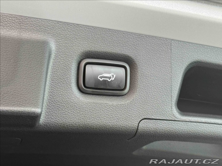 Hyundai Santa Fe 2,2 CRDI LUXURY 4X4 7MÍST 2021