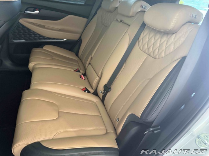 Hyundai Santa Fe 2,2 CRDI LUXURY 4X4 7MÍST 2021