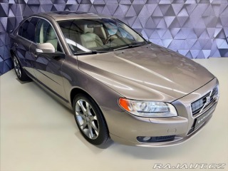 Volvo S80 4,4 V8 232 KW AWD SUMMUM, 2007