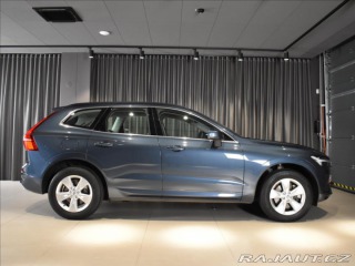 Volvo XC60 2,0 B4 AWD Core ,bezklíč 2023
