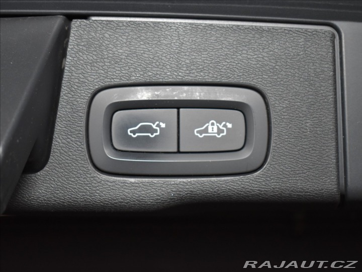 Volvo XC60 2,0 B6 AWD head up,BLIS,B 2021