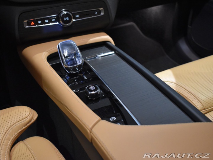 Volvo XC90 2,0 B5 AWD PLUS Ventilace 2024