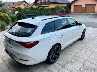 Cupra Leon 1,4 e-hybrid 180 kw 1800