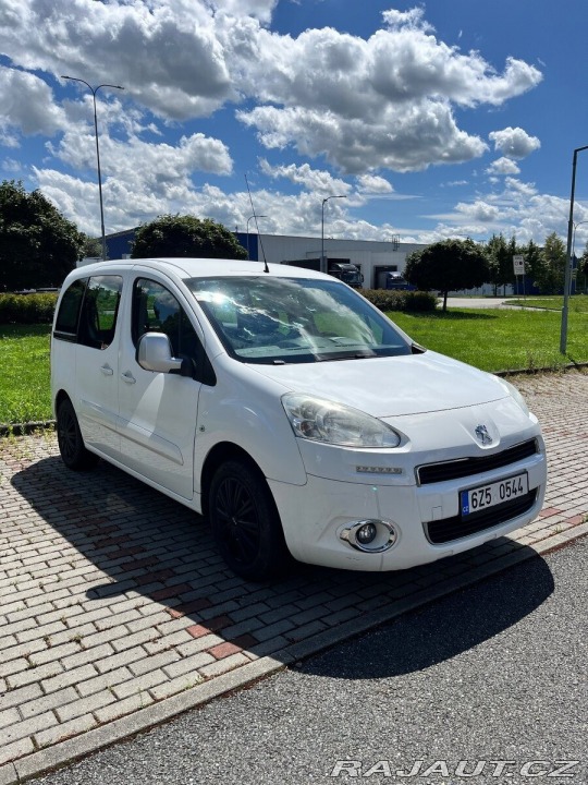 Peugeot Partner 1,6   TEPEE benzín 2014