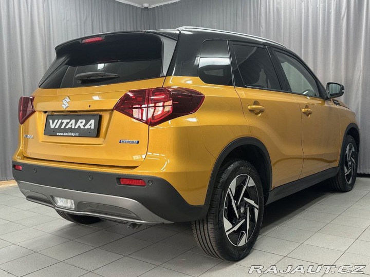 Suzuki Vitara 1,4 Eleg. 4x4 AT. Zimní k 2026