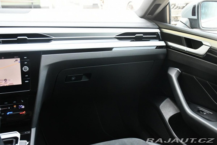 Volkswagen Arteon 2.0TDi R-LINE DSG TAŽNÉ Č 2022