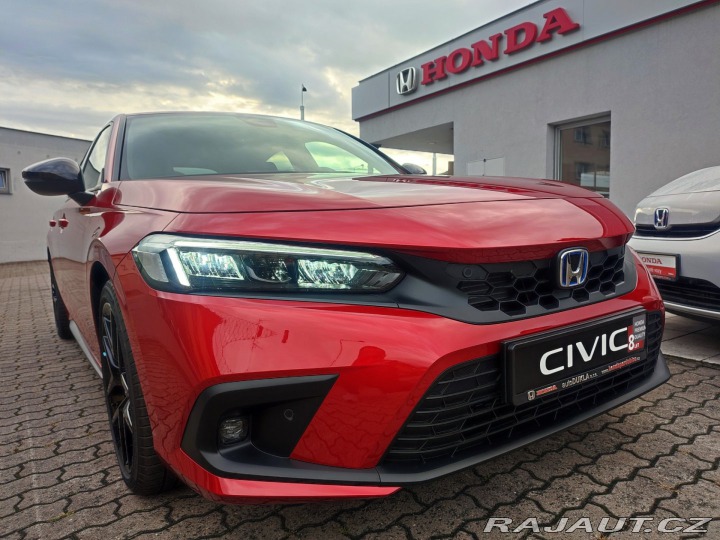 Honda Civic 2.0 e:HEV SPORT RED SKLAD 2025