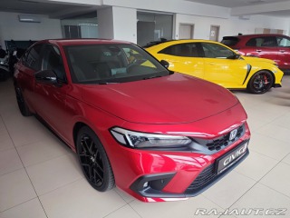 Honda Civic 2.0 e:HEV SPORT RED SKLAD 2025