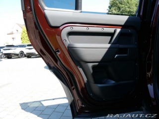 Land Rover Defender 130 3,0 X-Dynamic SE D300 2025