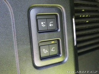 Land Rover Defender 130 3,0 X-Dynamic SE D300 2025