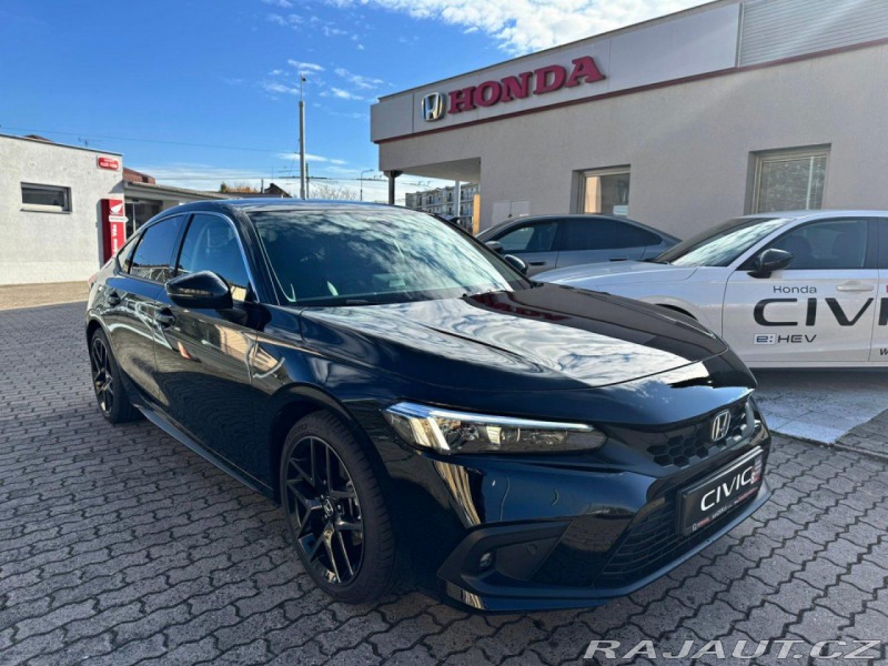 Honda Civic 2.0e:HEV Advance Black SK