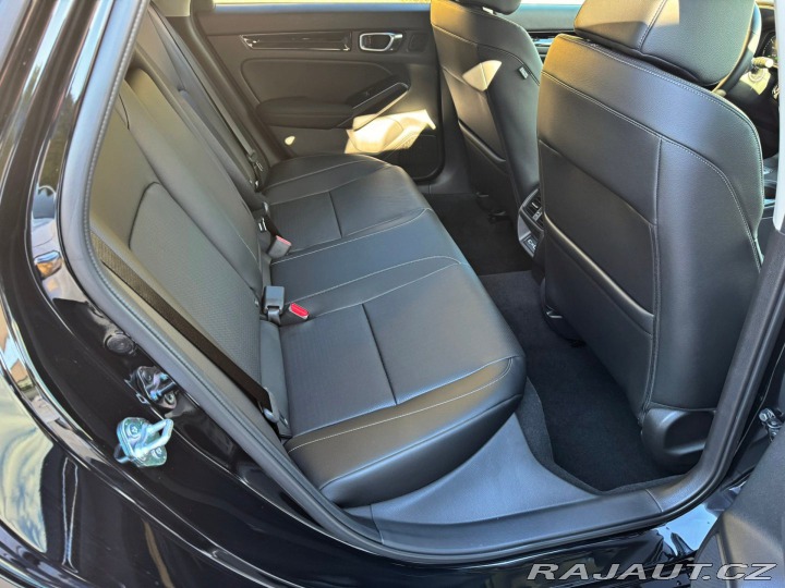 Honda Civic 2.0e:HEV Advance Black SK 2025