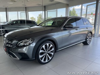 Mercedes-Benz E  1800