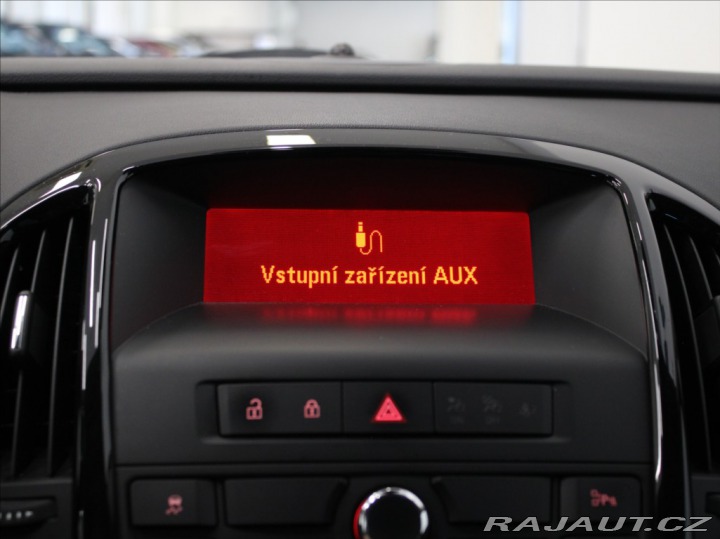 Opel Astra 1,4 T 103kW Cosmo TAŽNÉ Č 2015