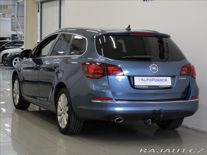 Opel Astra 1,4 T 103kW Cosmo TAŽNÉ Č 2015
