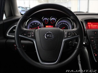 Opel Astra 1,4 T 103kW Cosmo TAŽNÉ Č 2015