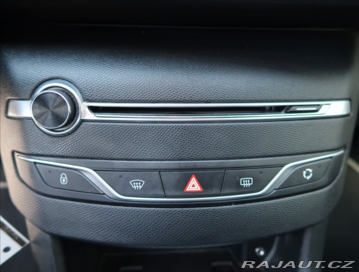 Peugeot 308 1,2 i PureTech ČR 2016