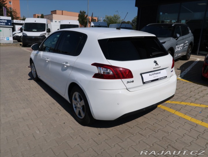 Peugeot 308 1,2 i PureTech ČR 2016