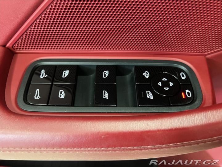 Porsche Panamera TURBO 404 KW, SPORT VÝFUK 2019
