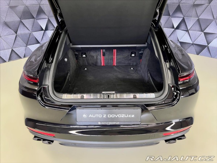 Porsche Panamera TURBO 404 KW, SPORT VÝFUK 2019