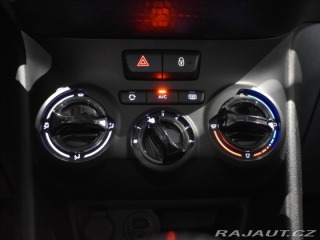 Peugeot 208 1,2 Style Parkovací senzo 2016