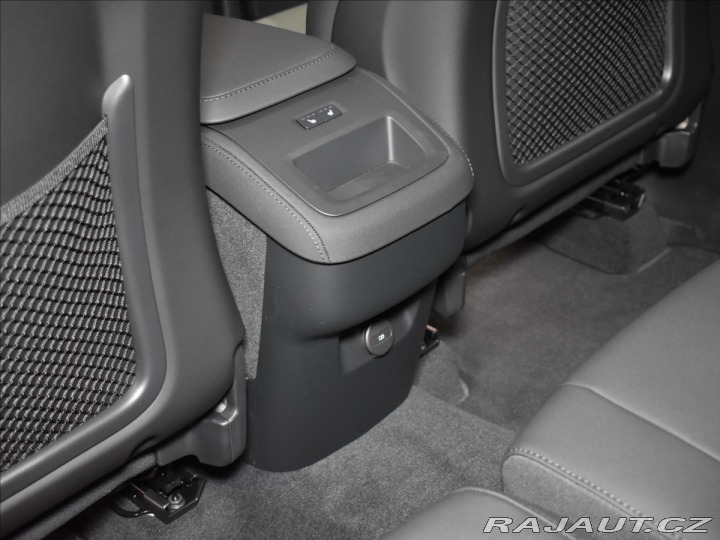 Volvo XC90 2,0 B5  Plus Dark 2025