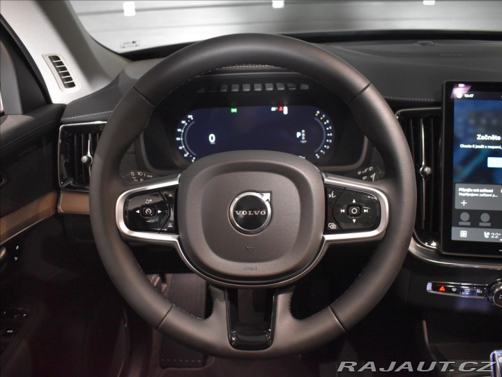 Volvo XC90 2,0 B5  Plus Dark 2025