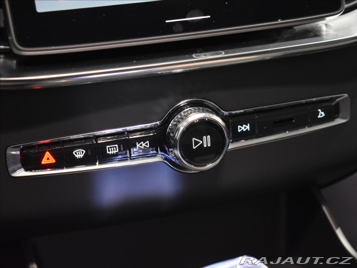 Volvo XC90 2,0 B5  Plus Dark 2025