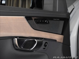 Volvo XC90 2,0 B5  Plus Dark 2025