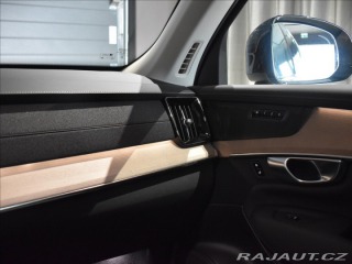 Volvo XC90 2,0 B5  Plus Dark 2025