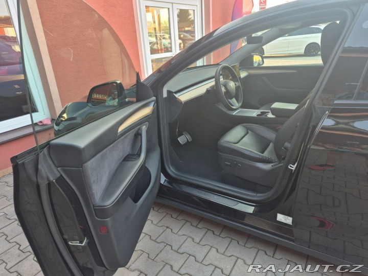 Tesla Model Y Long Range Performance 39 2022