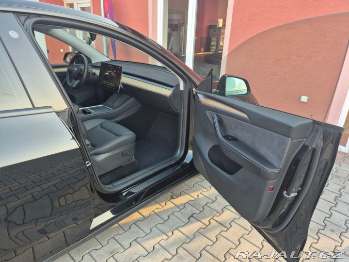 Tesla Model Y Long Range Performance 39 2022