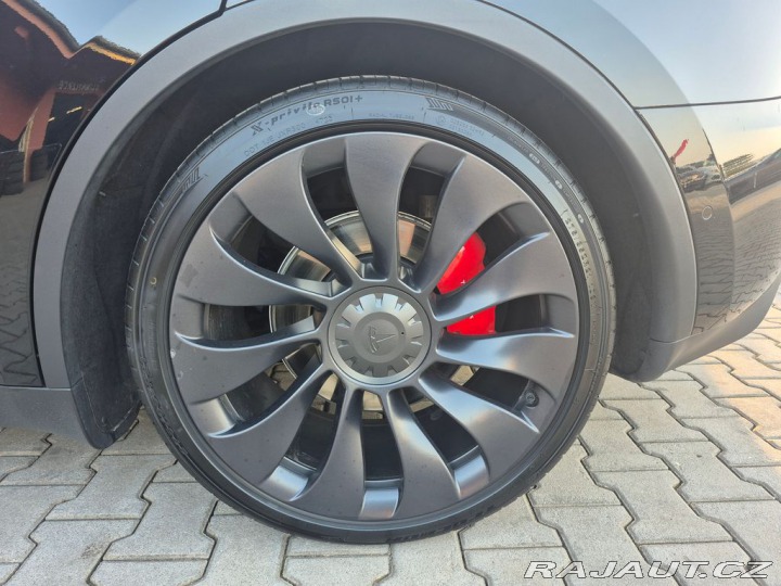 Tesla Model Y Long Range Performance 39 2022