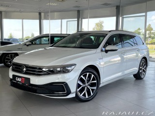 Volkswagen Passat GTE 160kW*MatrixLED*Masáž