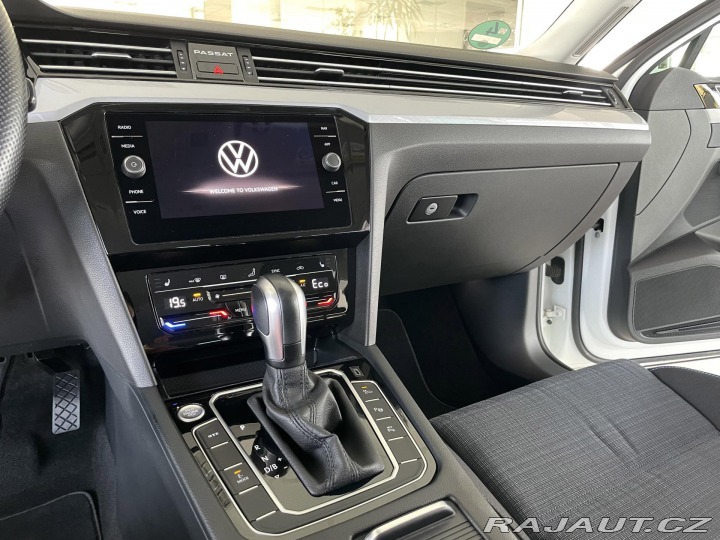 Volkswagen Passat GTE 160kW*MatrixLED*Masáž 2021