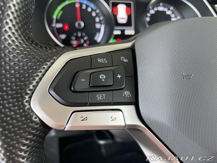 Volkswagen Passat GTE 160kW*MatrixLED*Masáž 2021