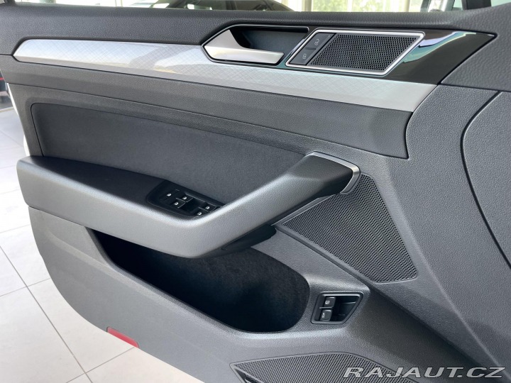 Volkswagen Passat GTE 160kW*MatrixLED*Masáž 2021