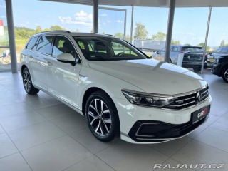 Volkswagen Passat GTE 160kW*MatrixLED*Masáž 2021
