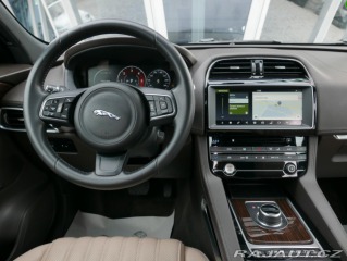 Jaguar F-Pace 2,0d 132kW AWD Automat ČR 2017