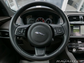 Jaguar F-Pace 2,0d 132kW AWD Automat ČR 2017