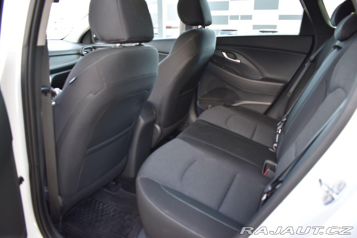 Hyundai i30 1.6 85KW*ČR*1MAJ*VÝBAVA 2021