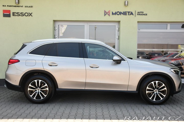 Mercedes-Benz GLC 220d 4MATIC FL ZÁRUKA 1M 2024