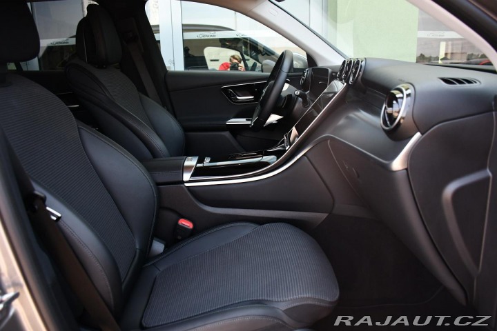 Mercedes-Benz GLC 220d 4MATIC FL ZÁRUKA 1M 2024