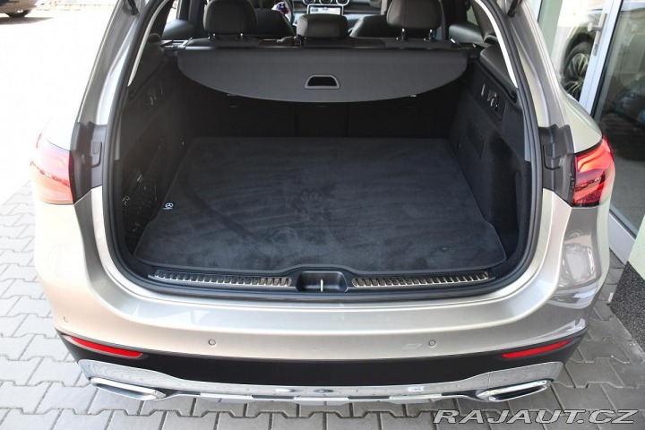 Mercedes-Benz GLC 220d 4MATIC FL ZÁRUKA 1M 2024