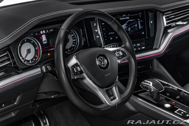 Volkswagen Touareg 210kW R-line 4M Vzduch IQ 2019