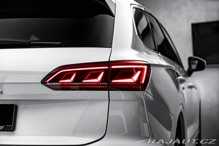 Volkswagen Touareg 210kW R-line 4M Vzduch IQ 2019
