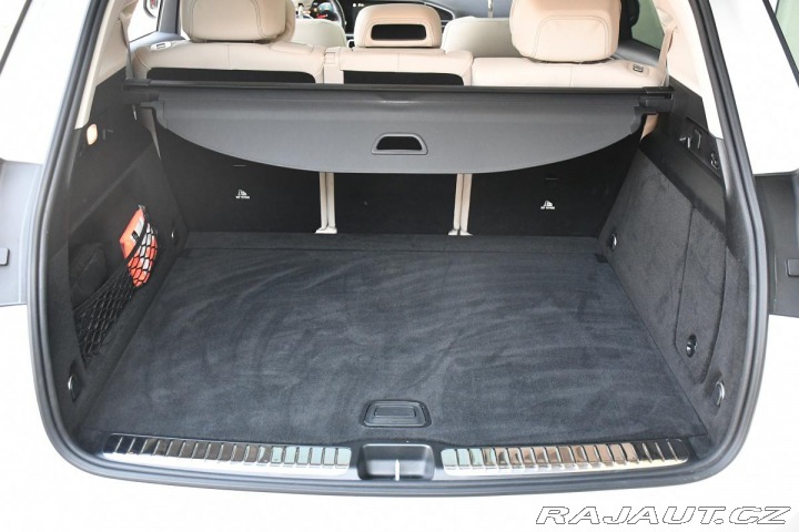 Mercedes-Benz GLE 400d 4MATIC TAŽNÉ NTOP HU 2023