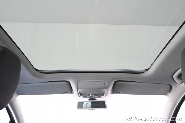 Volkswagen Touran 1,4 TSI 103 kW DSG HIGHLI 2013
