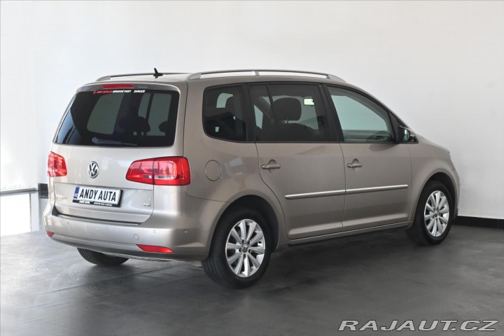 Volkswagen Touran 1,4 TSI 103 kW DSG HIGHLI 2013